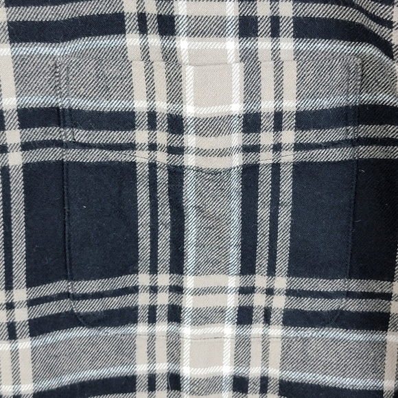 J. Crew Men's Classic Fit Black And Gray Plaid Button Down Flannel Shirt  M NEW - Picture 5 of 10